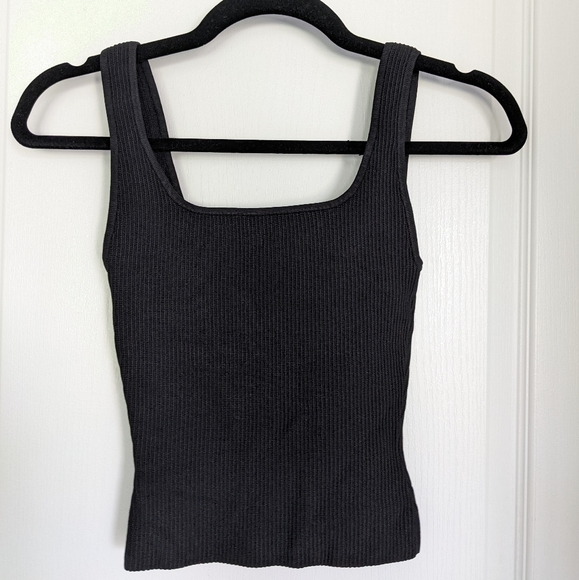 Aritzia Babaton Sculpt Knit Tank - Picture 1 of 2